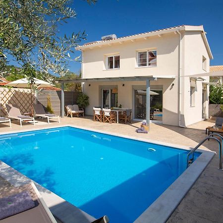 Grappolo Lefkada Villas - Vilana Ideal For Families And Small Groups Apolpaina Exterior foto